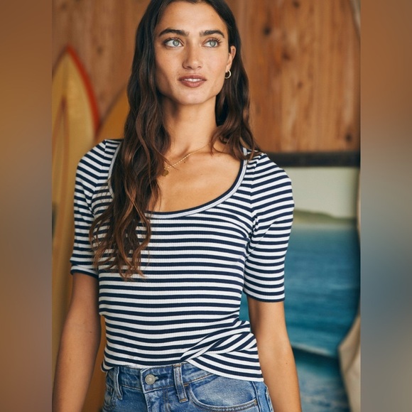 Faherty Freestyle Rib T-Shirt in Navy Desi Stripe M - Picture 6 of 9